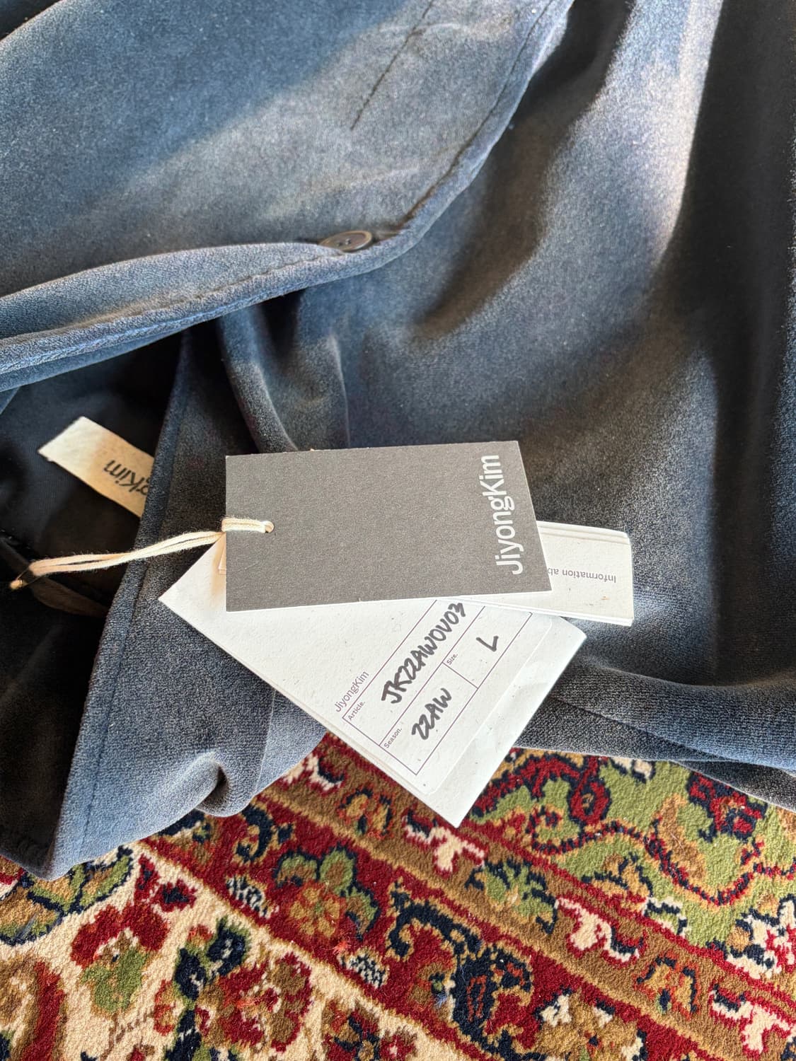 AW22 지용킴 숄카라 벨벳 봄버 자켓 L 상품이미지10