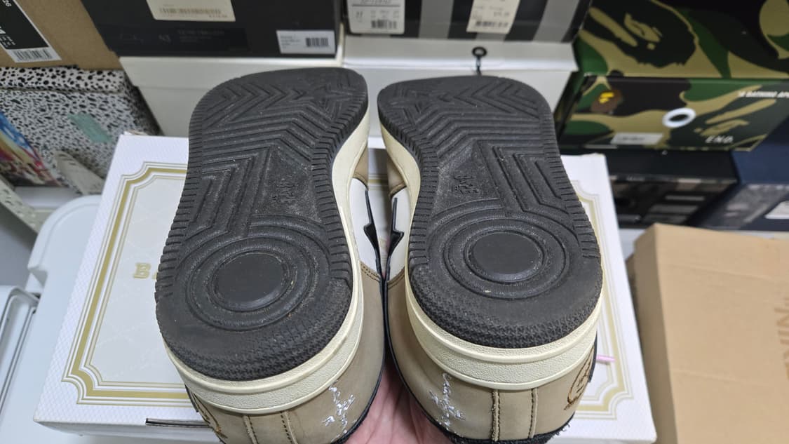 베이프 X 트레비스스캇 베이프스타 275사이즈 상품이미지7