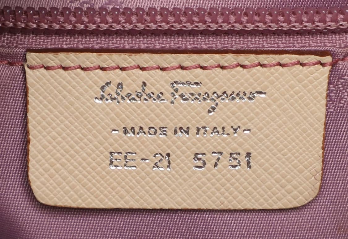 살바토레 페라가모 스웨이드 가죽 간치니 핸드백 상품이미지4