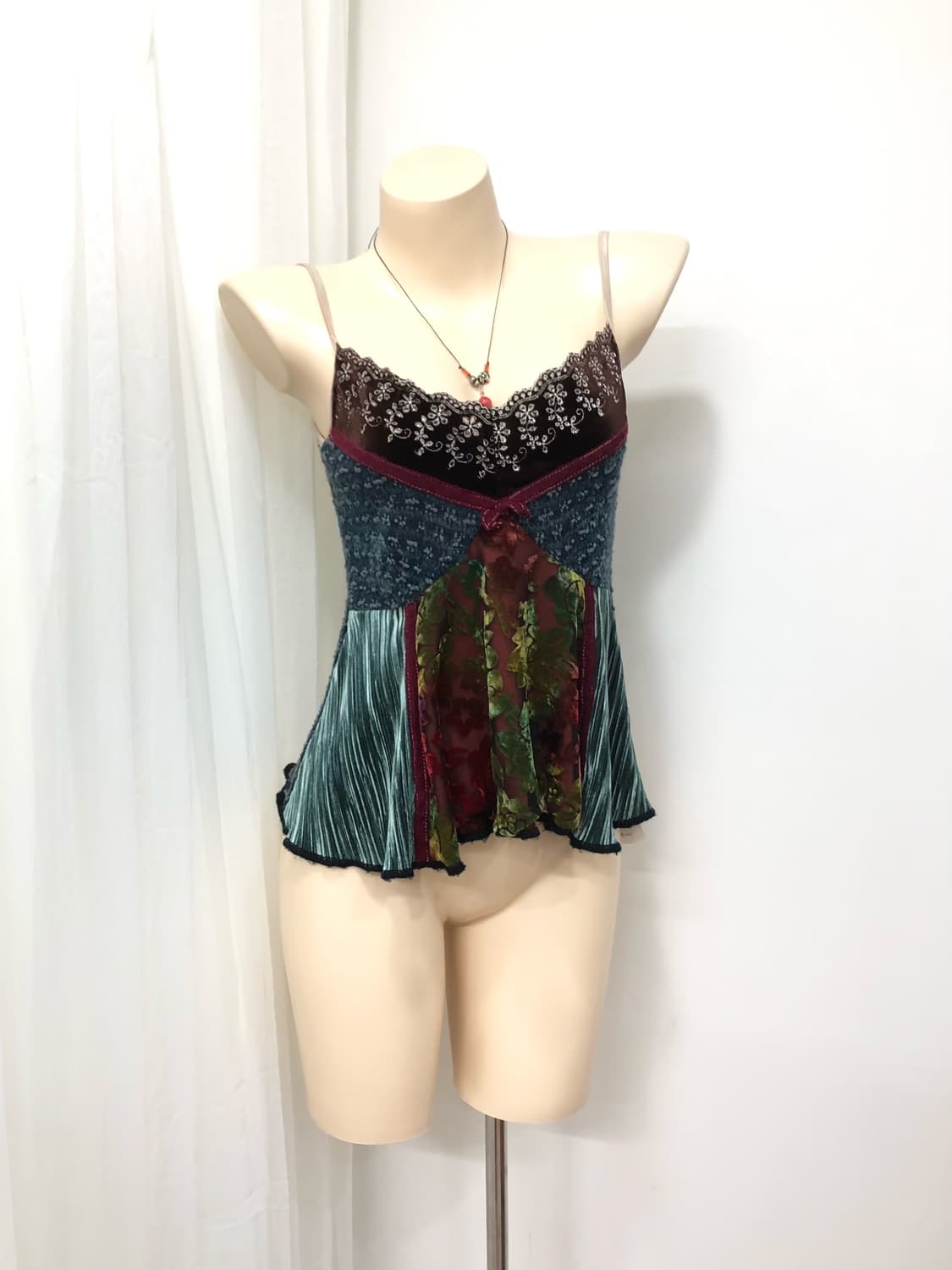 oriental floral velvet patchwork 나시 상품이미지1