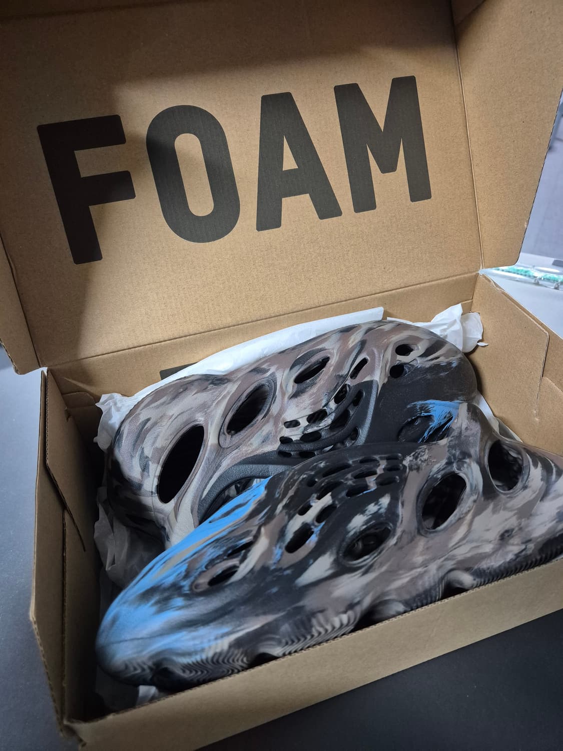 아디다스 이지 폼 러너 상품이미지6