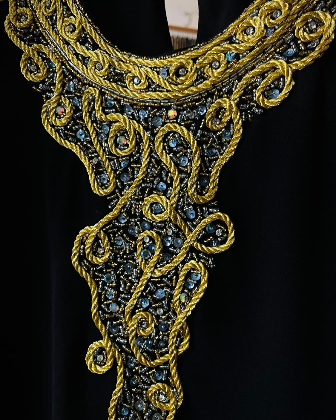 OTTO Collection Egypt Neck Sequin Top 상품이미지5