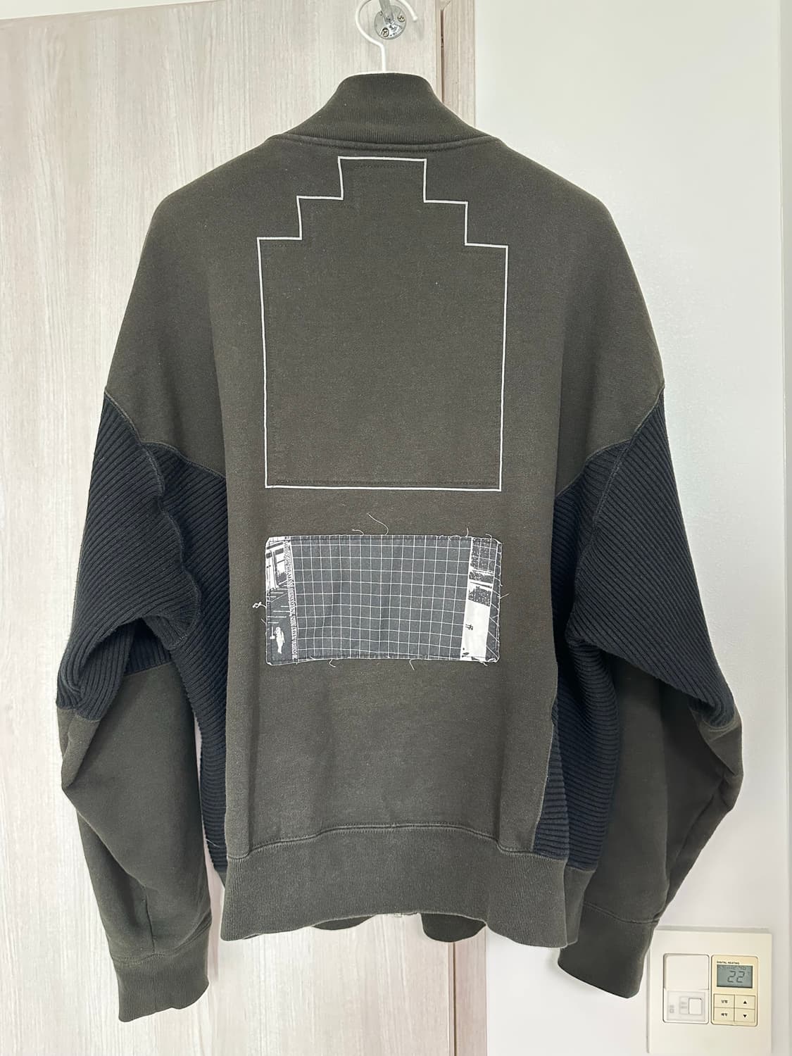 [L]카브엠트 와이드 립 컷 집업 상품이미지2