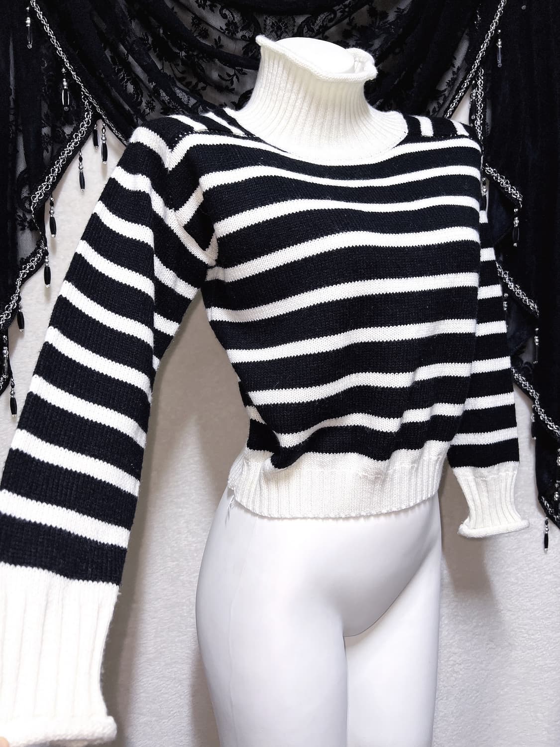 블랙화이트 스트라이프 터틀넥 목폴라 크롭니트 로맨틱갸루 로걀탑 하구미 상품이미지1