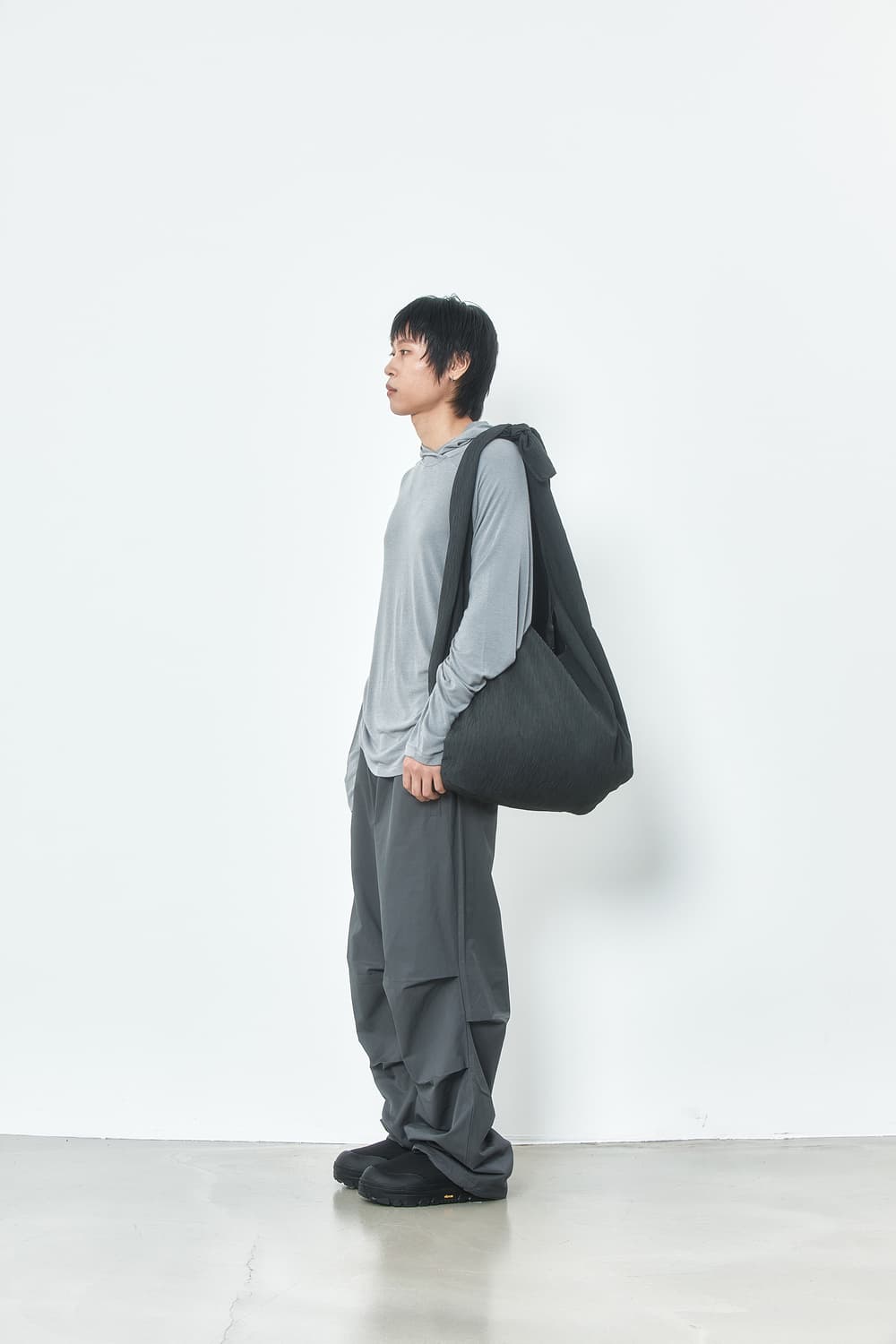 러드 크링클 백 블랙 상품이미지1