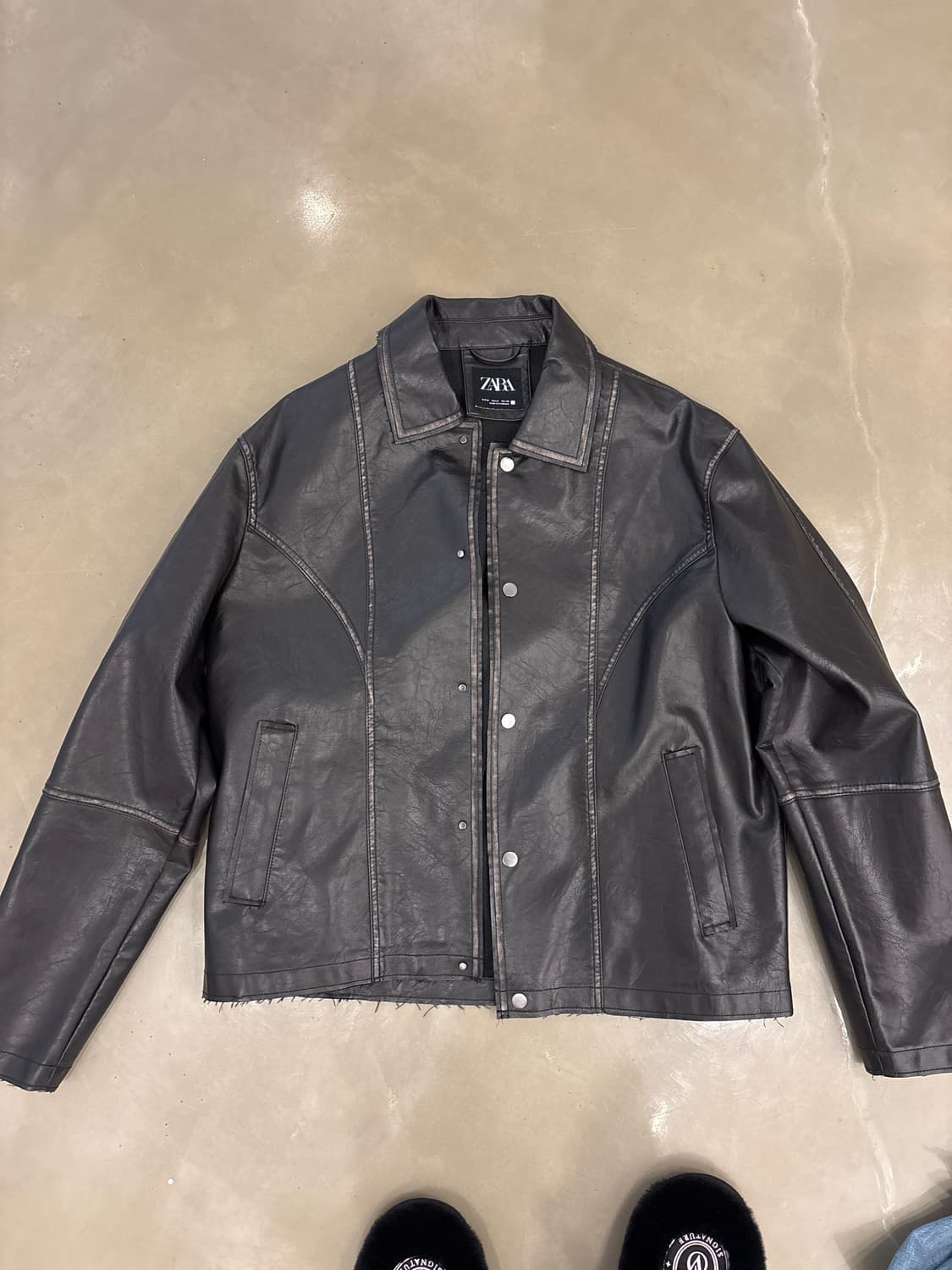 Zara 가죽 자켓 상품이미지1