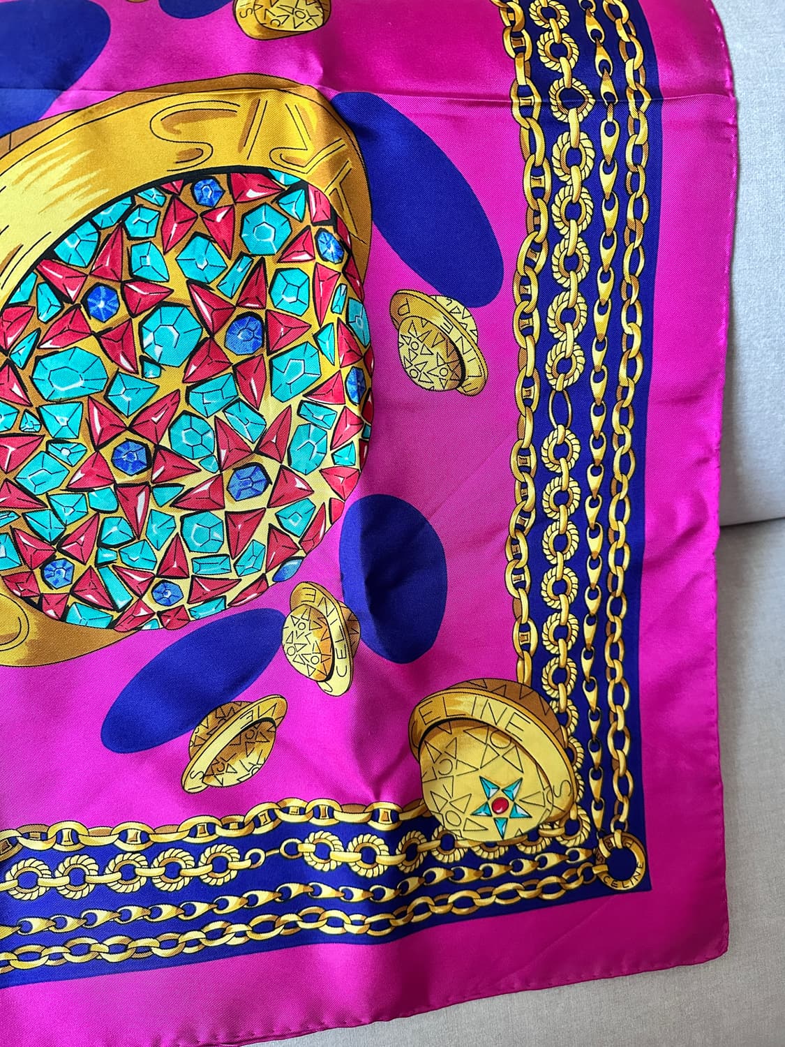 셀린느 실크 스카프 상품이미지7