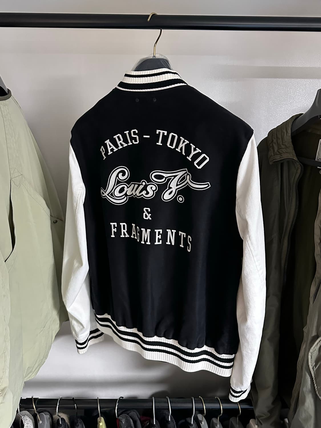 [56] 루이비통x프라그먼트 스타디움 자켓 상품이미지2