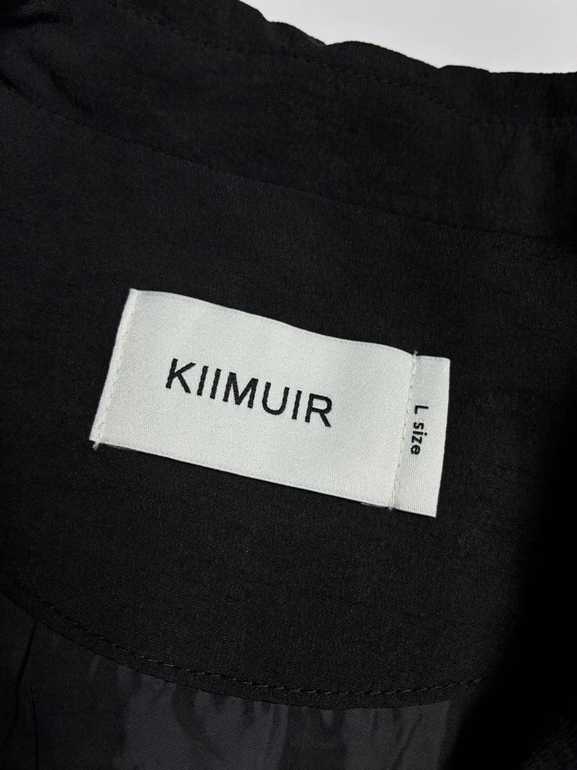 키뮤어 KIIMUIR 텍스쳐 오픈카라 크롭 자켓 R1216 상품이미지6