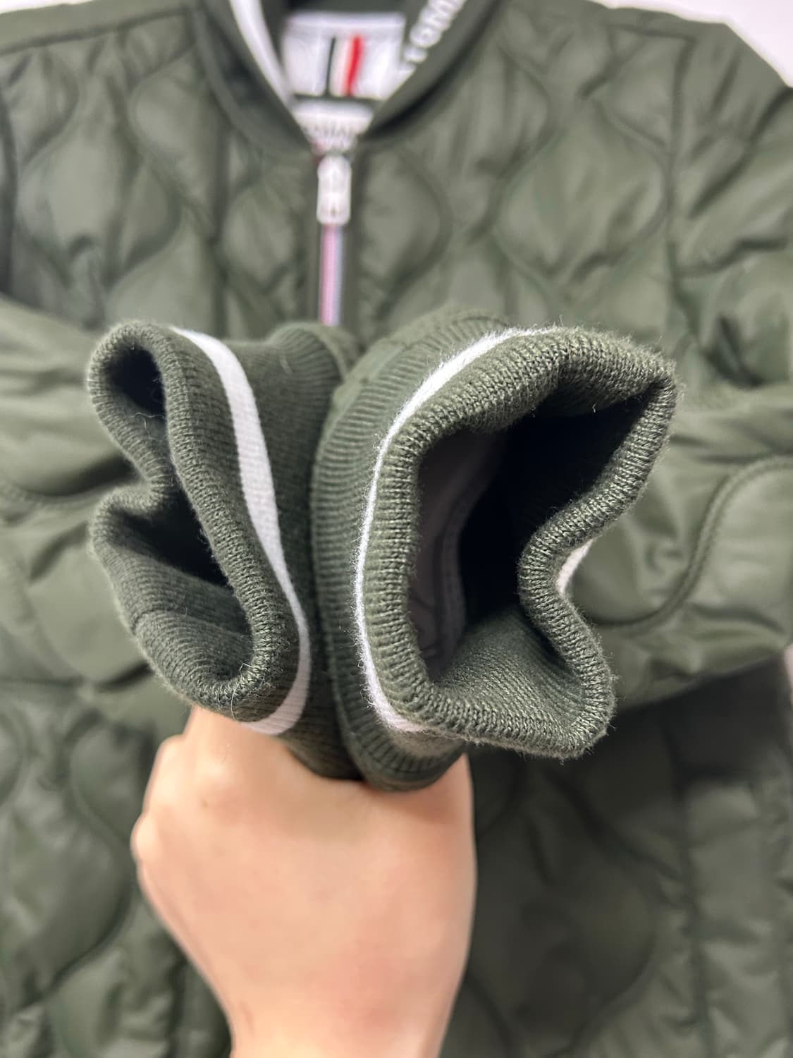 타미힐피거 퀄팅 패딩 카키 xs 상품이미지4