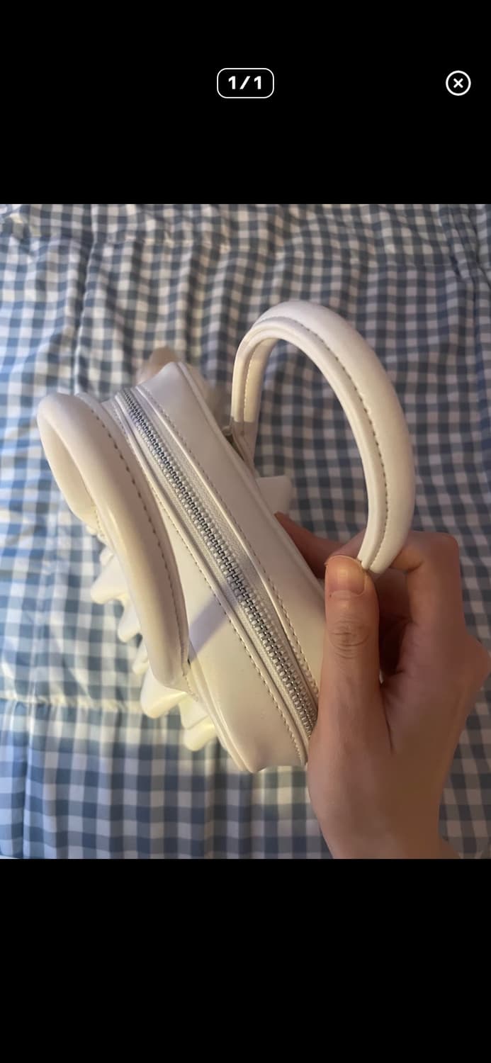 꼼데가르송 화이트 프릴백 상품이미지3