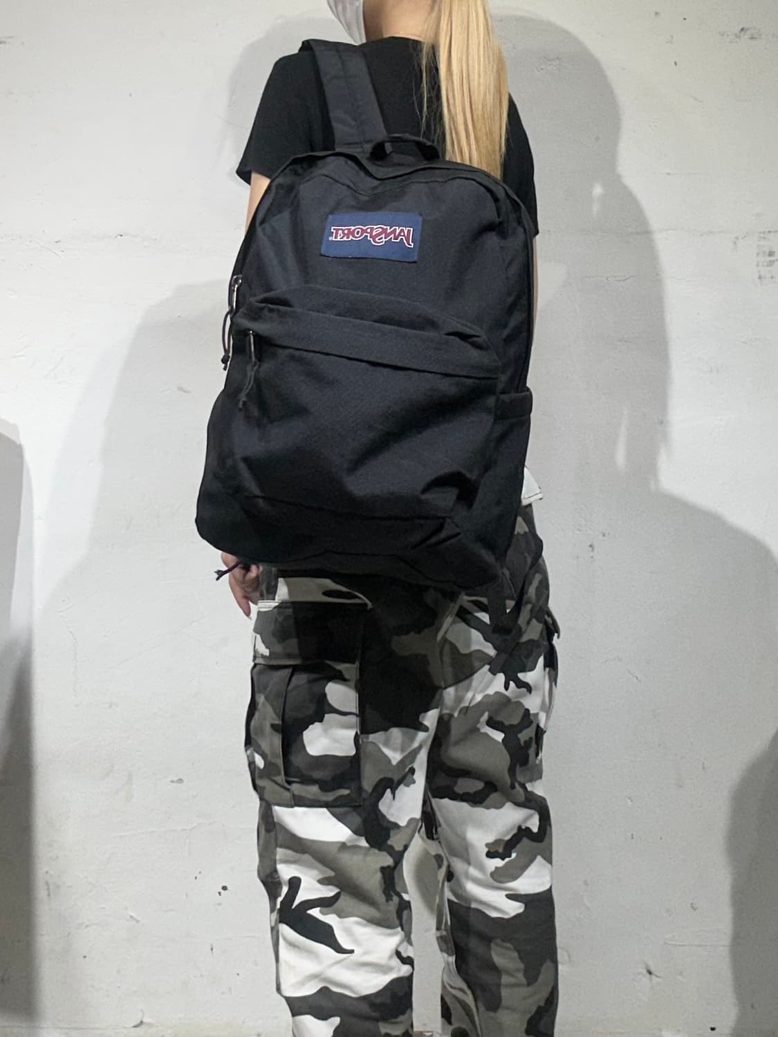잔스포츠 블랙 백팩 가방  상품이미지1