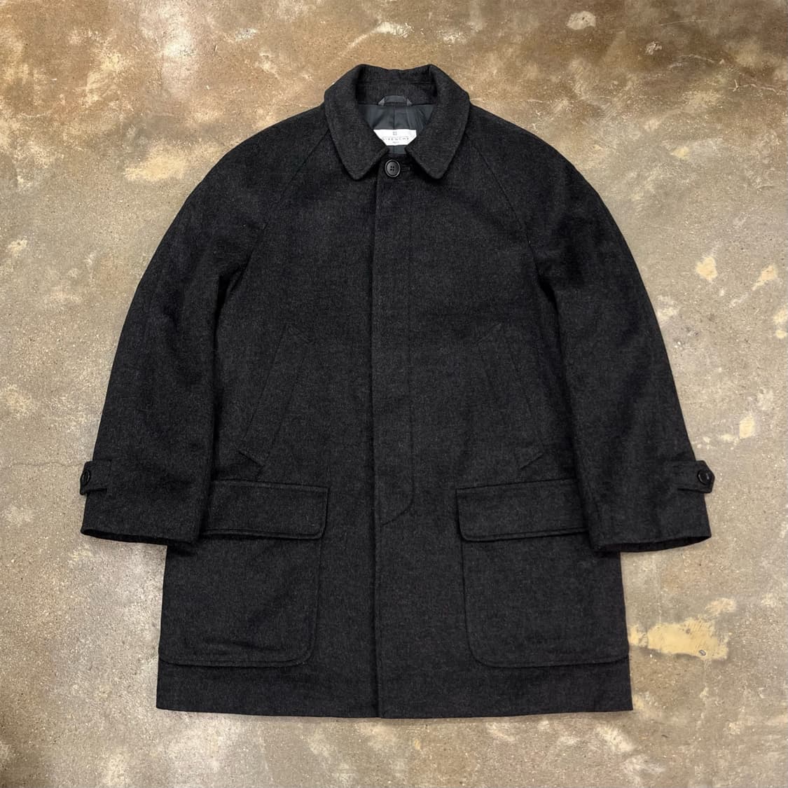 GIVENCHY 지방시 하프코트 상품이미지2