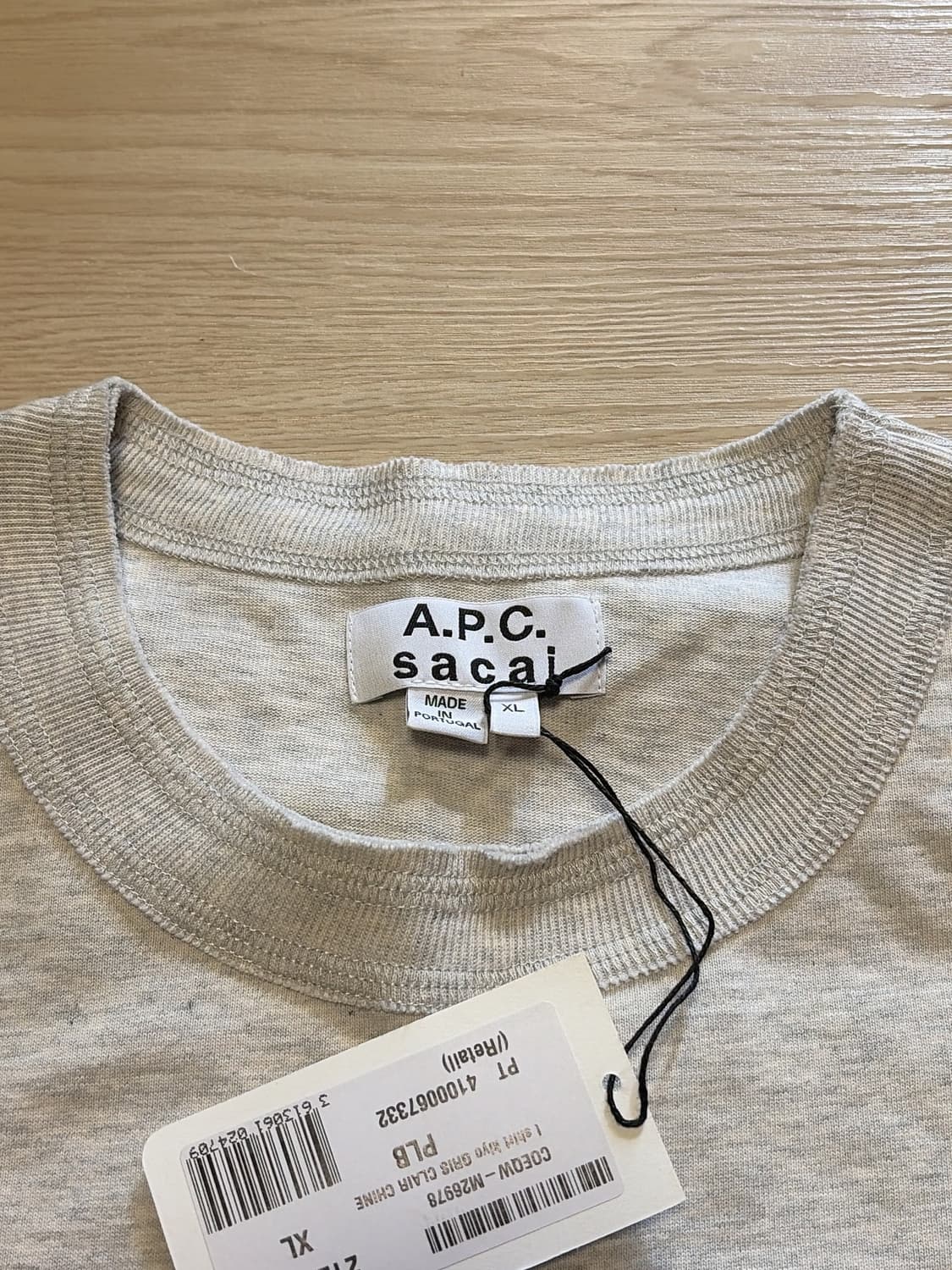 APC X Sacai 아페쎄 X 사카이 티셔츠 판매합니다 ! 상품이미지2