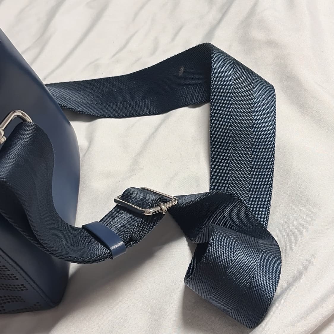비비안웨스트우드 네이비 크로스백 상품이미지10