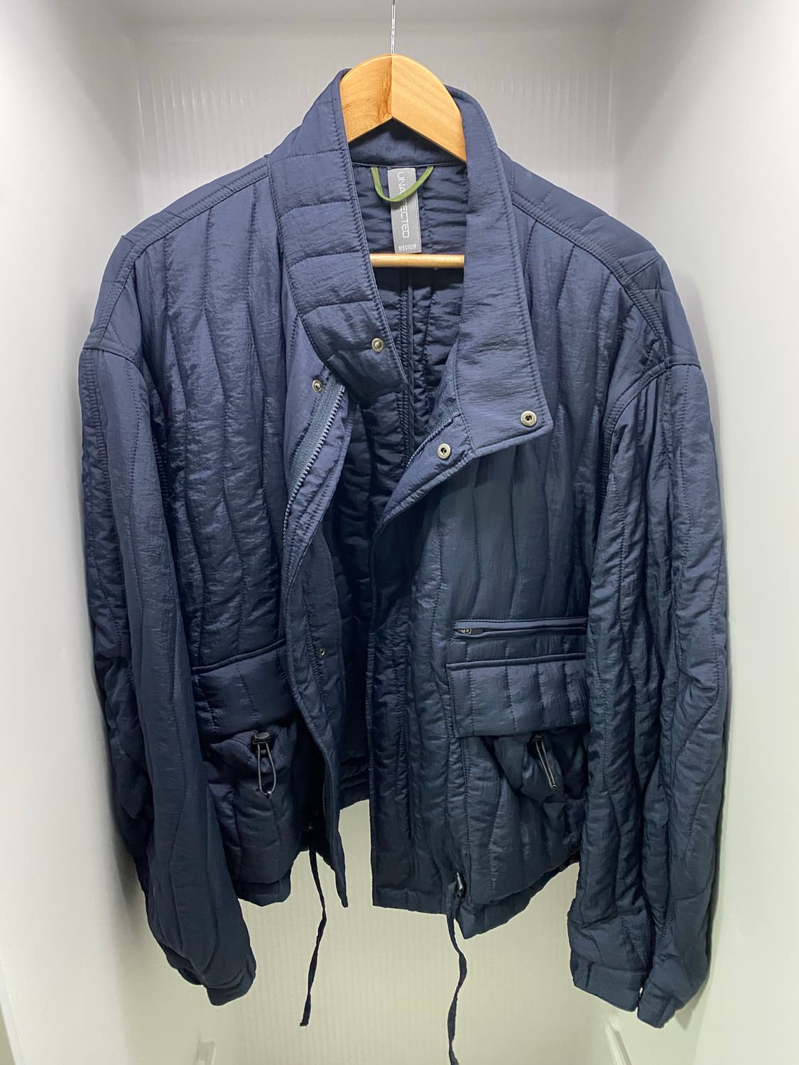 언어팩티드 패딩 상품이미지1