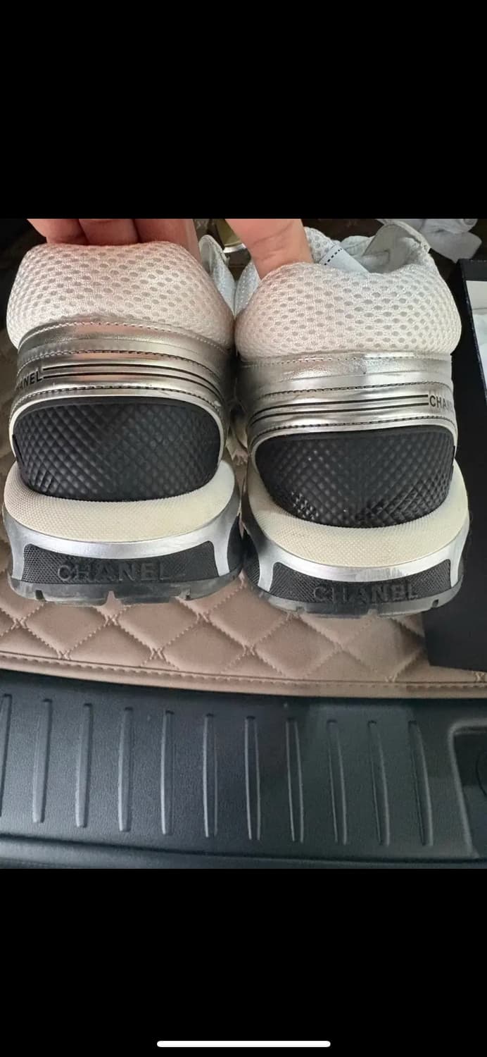 샤넬스니커즈 샤식스 42사이즈 상품이미지3