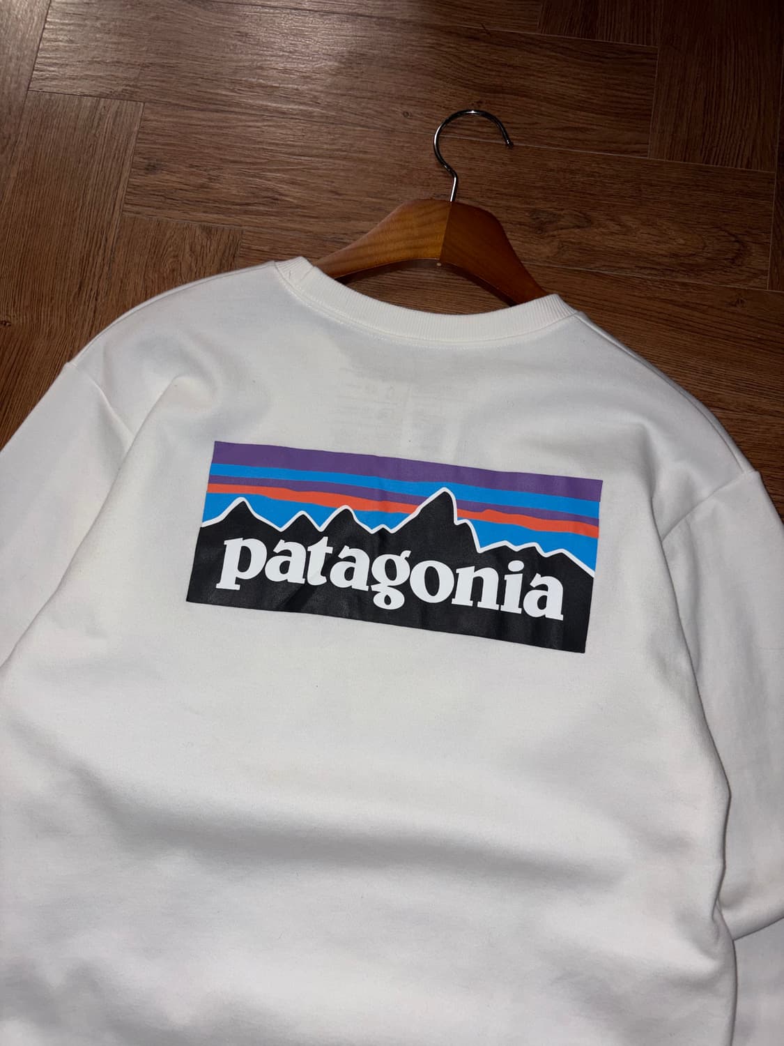 파타고니아 로고 맨투맨 상품이미지8