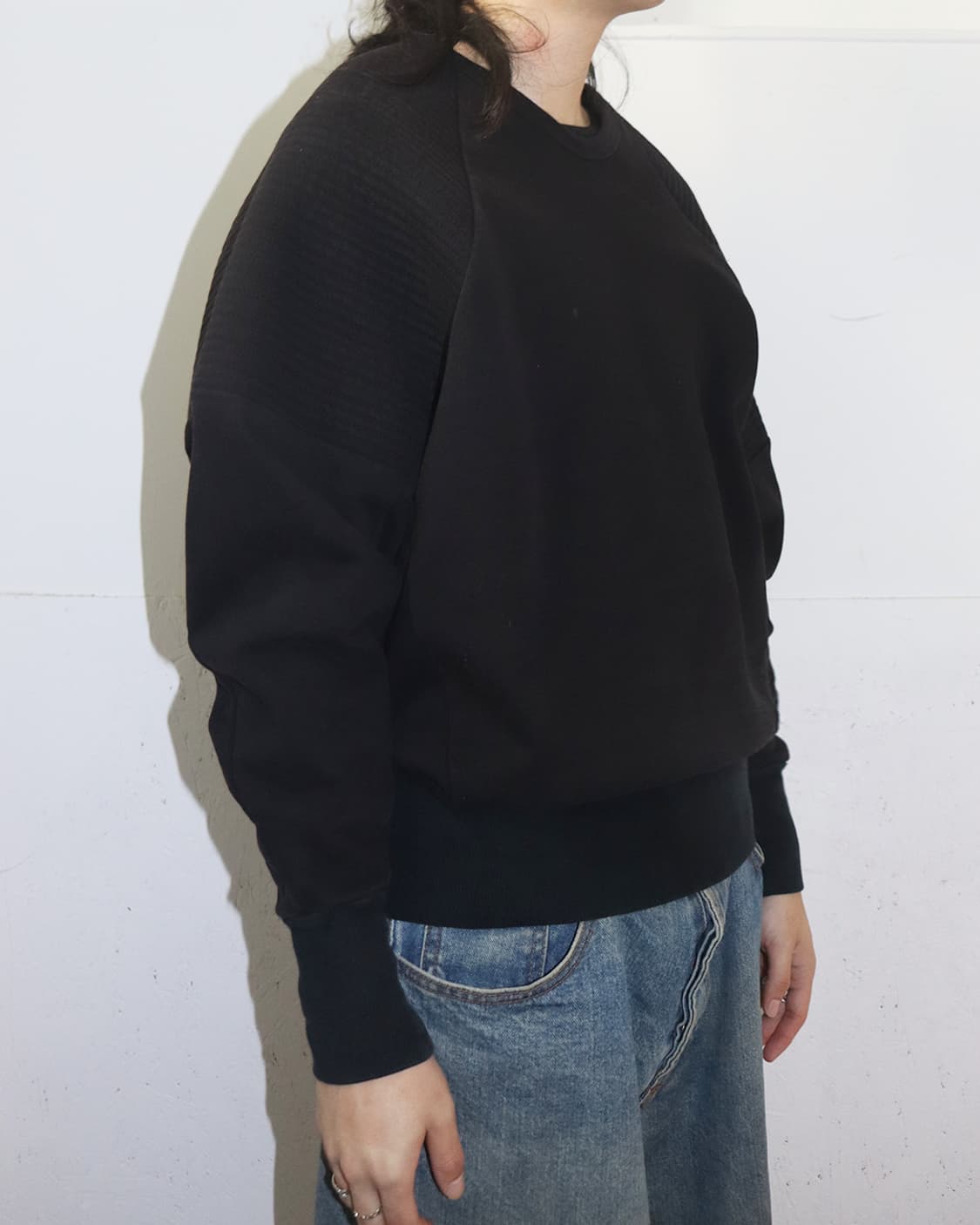 율리우스 17AW "Neuromantika" 바이커 디테일 스웨트셔츠 상품이미지2