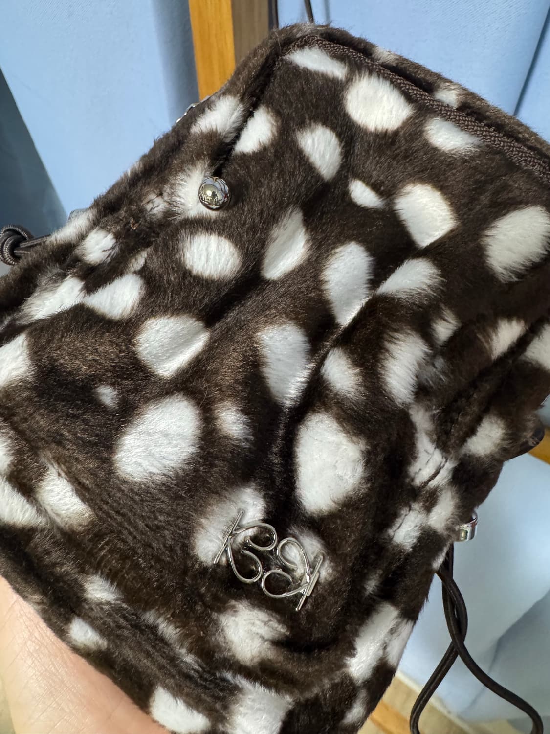 기준 밤비 브라운 미니백 퍼 크로스백 KIJUN 상품이미지4