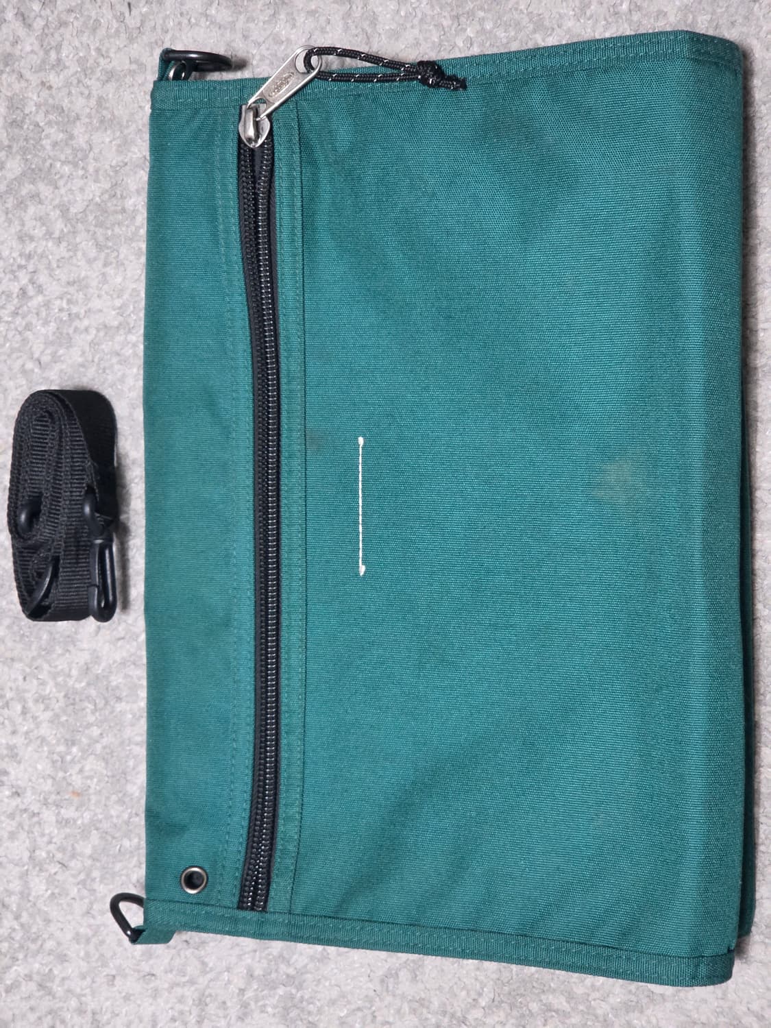 이스트팩x메종 마르지엘라 크로스백 상품이미지2