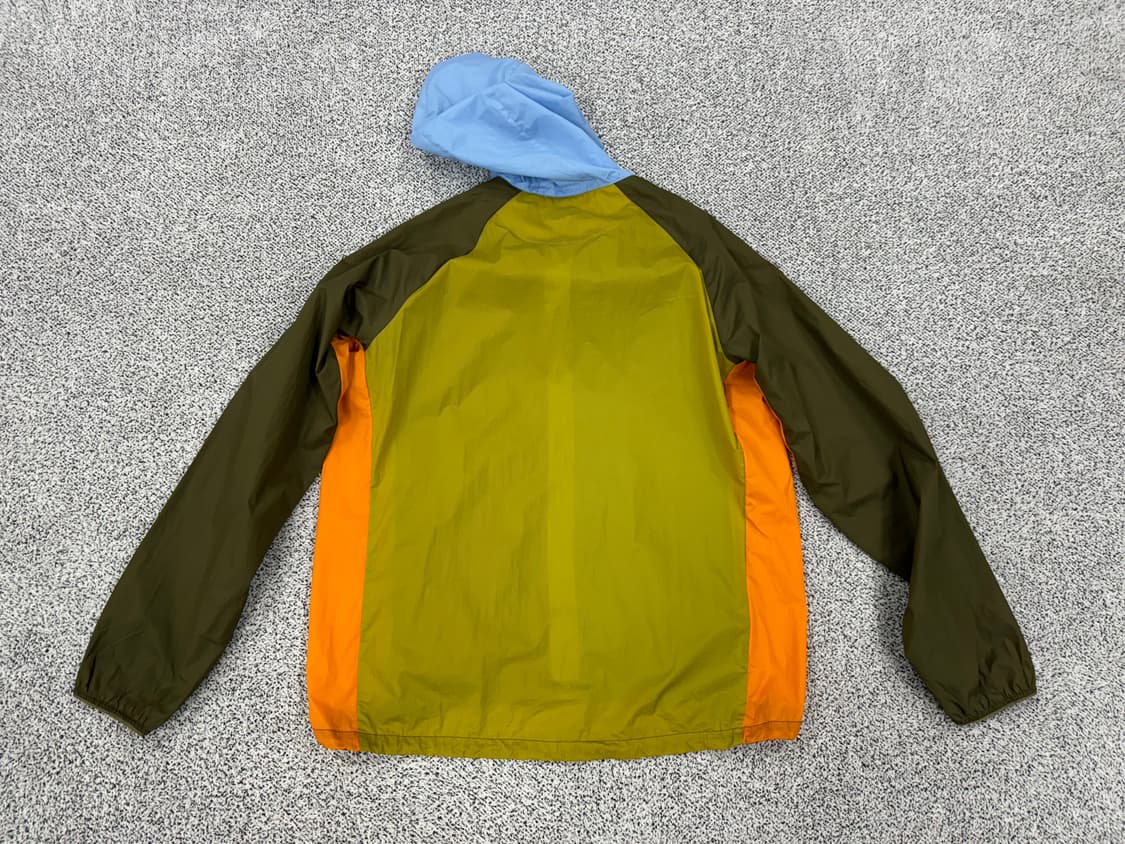 유니클로 마르니 바람막이 상품이미지2