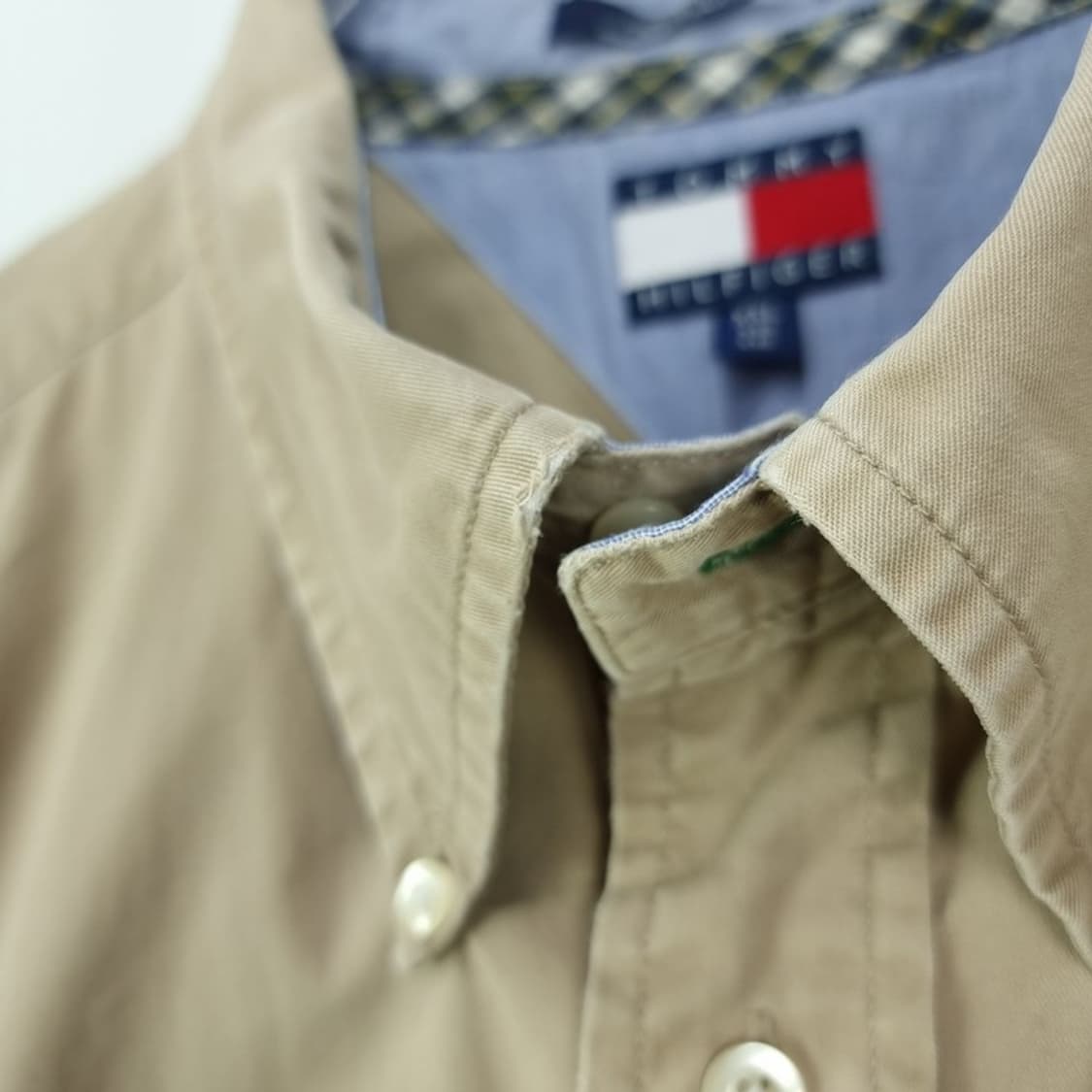 [타미힐피거] 빅로고 패치 빈티지 셔츠 베이지 M18248 상품이미지9
