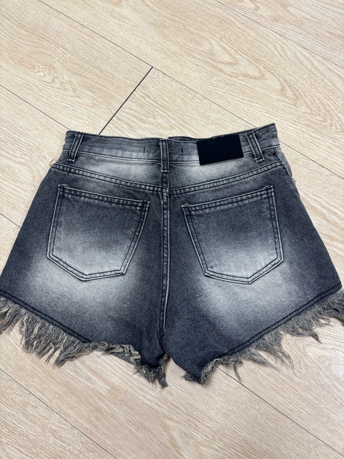 보헤미안서울 데미지 워싱 반바지 22 상품이미지2