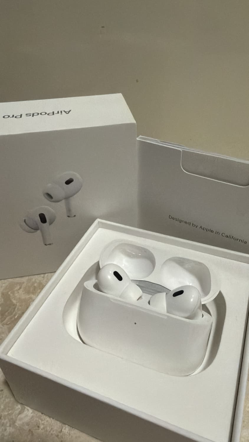 에어팟 프로 2세대 라이트닝 풀박스 상품이미지1