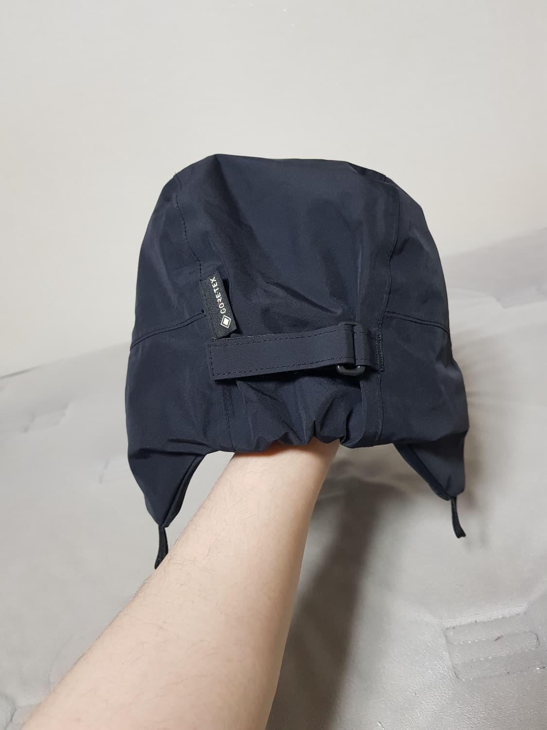 슈프림 이어플랩 고어텍스 캡 모자 블랙 24FW 상품이미지4