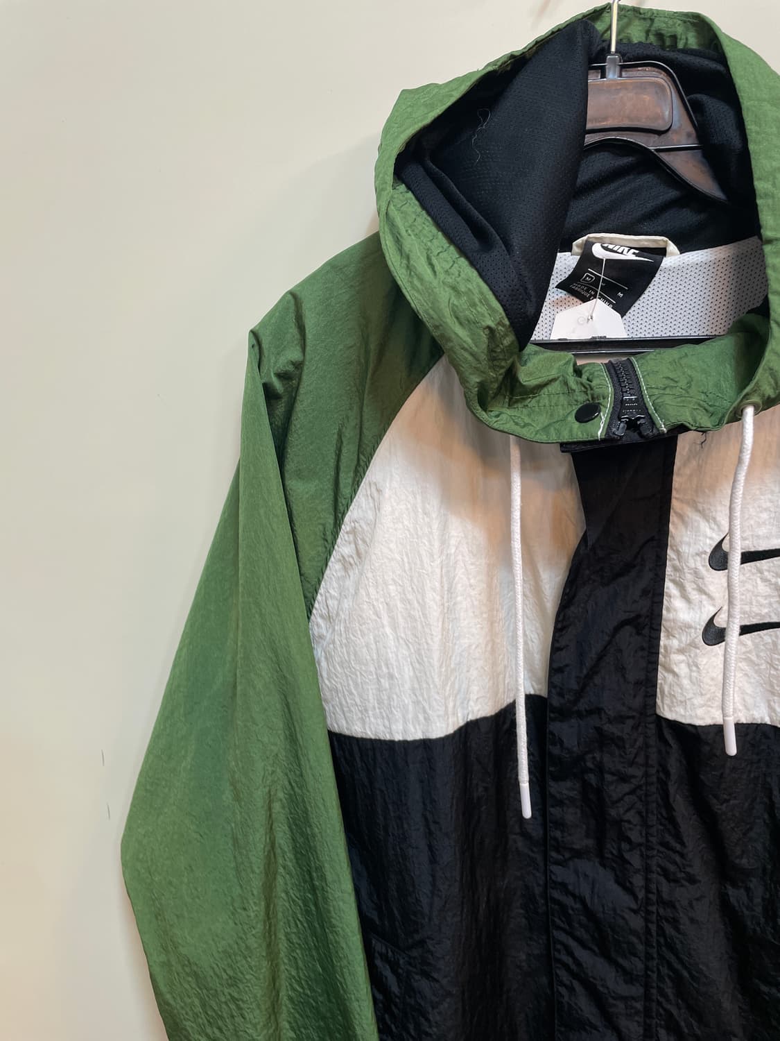 나이키 바람막이 상품이미지3