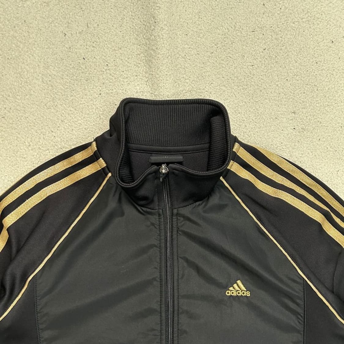 ADIDAS 블랙 골드 트랙탑 져지 95 상품이미지4