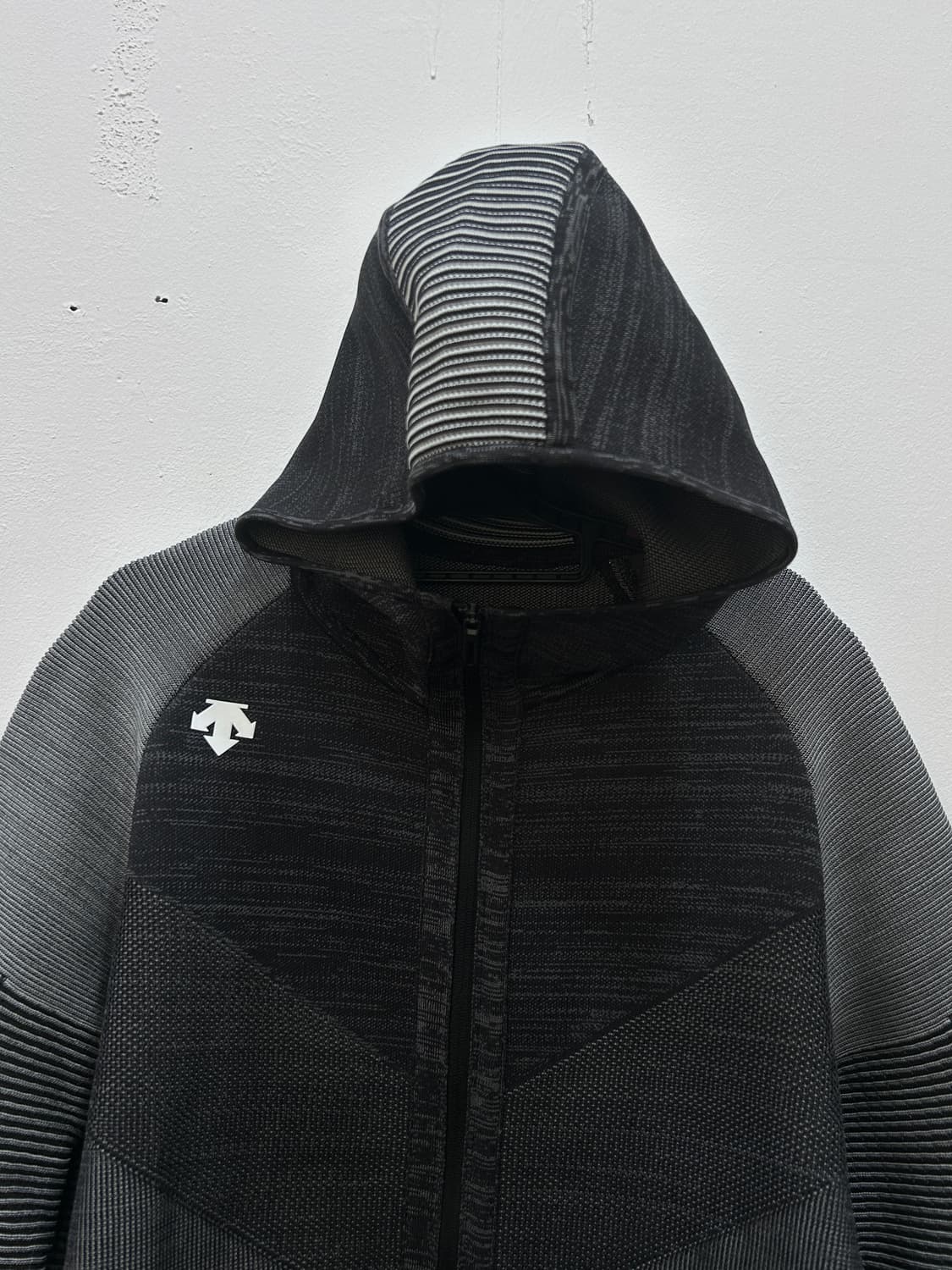 데상트 트레이닝 퓨전 플렉스 플리스 집업 자켓 남성 105 상품이미지5