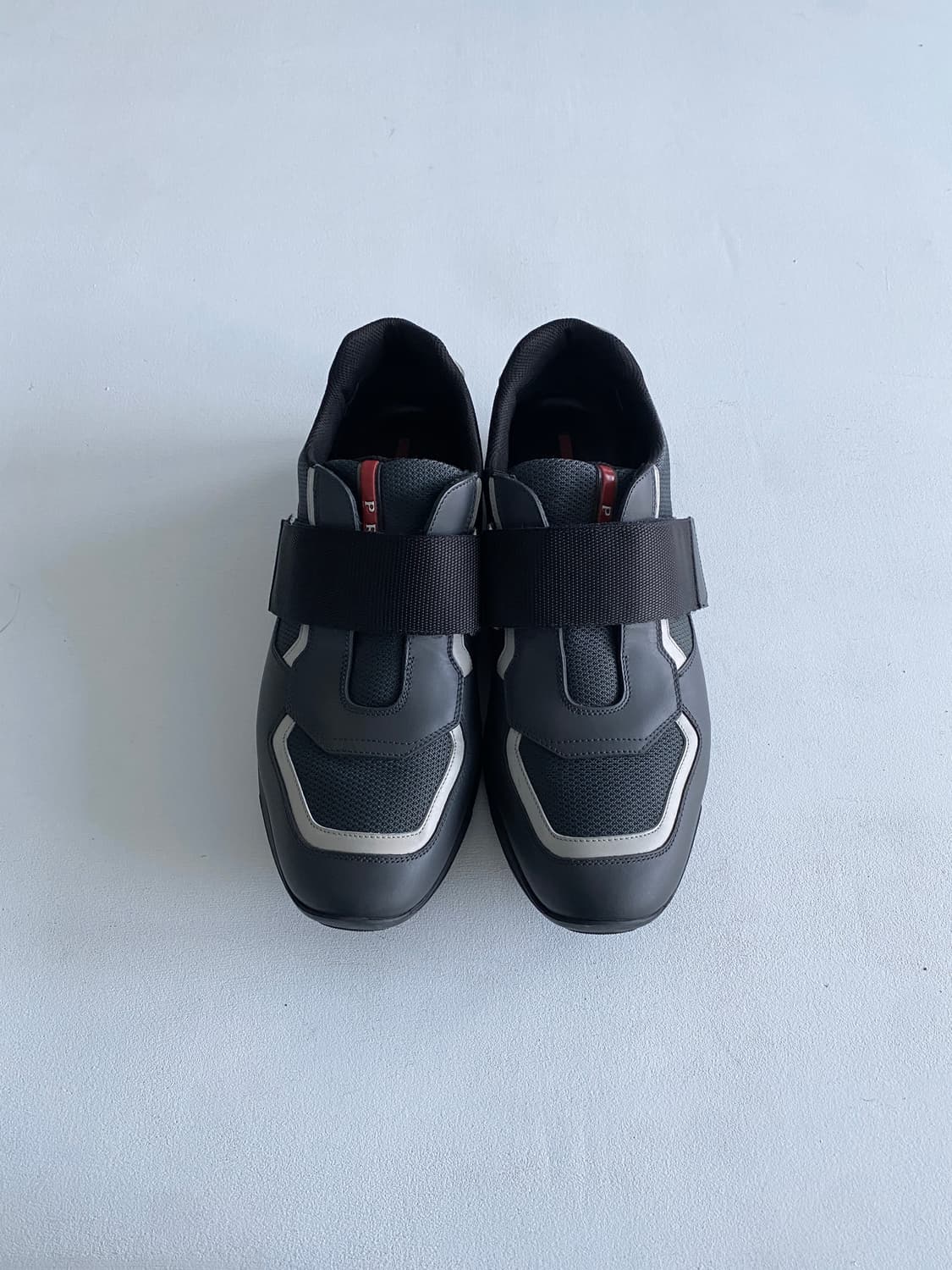 [Prada sport] 벨크로 스니커즈 상품이미지1