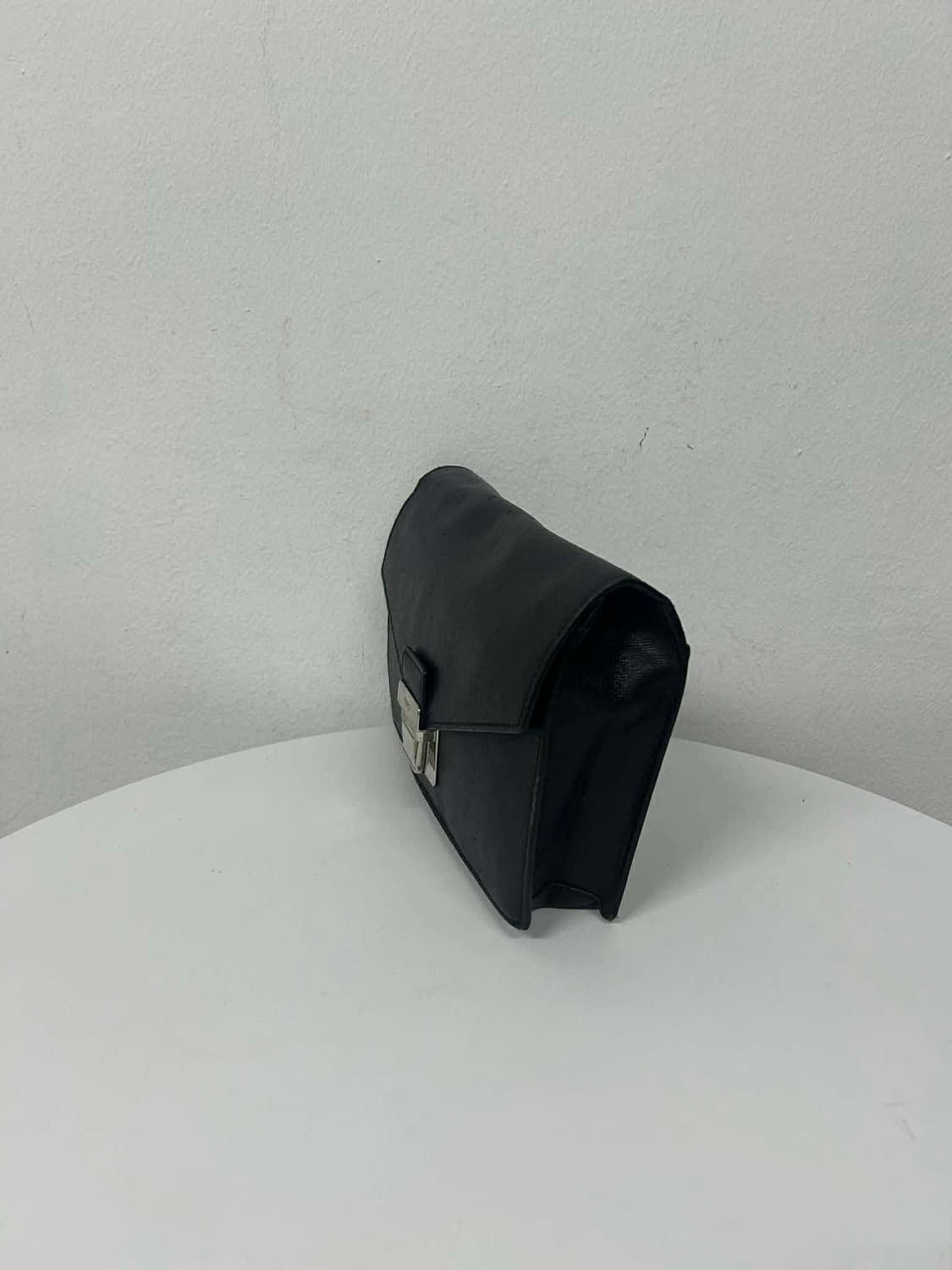 펜디 빈티지 레더 클러치백 상품이미지3