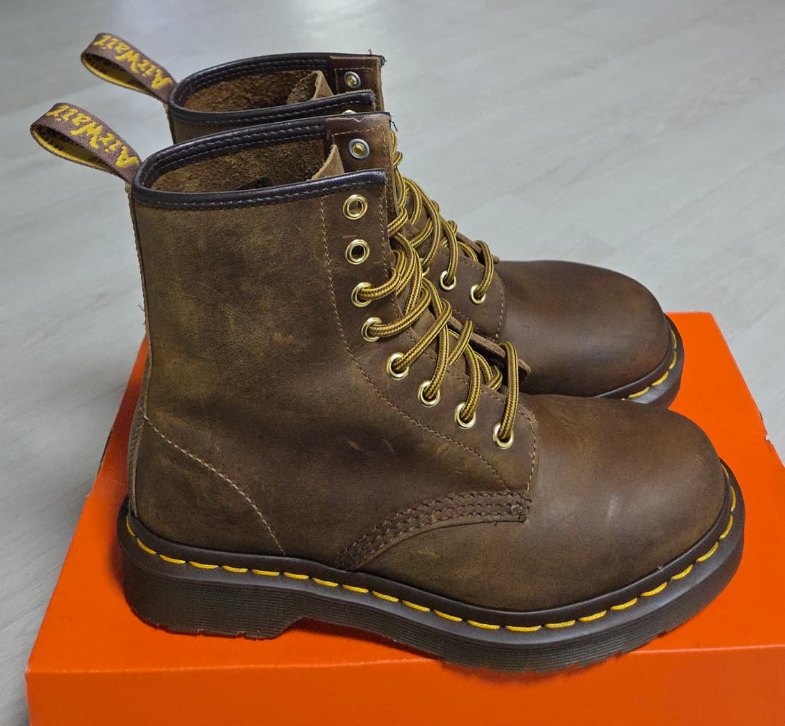 닥터마틴 1460 크레이지 호스 브라운 상품이미지4