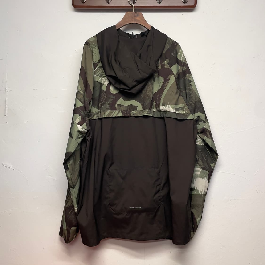 나이키 러닝 레펠 패커블 카모 바람막이 자켓   상품이미지4