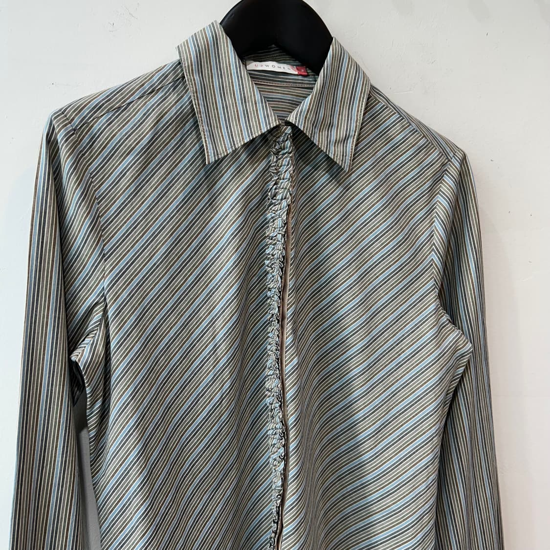 스트라이프 패턴 슬림 셔츠 상품이미지2