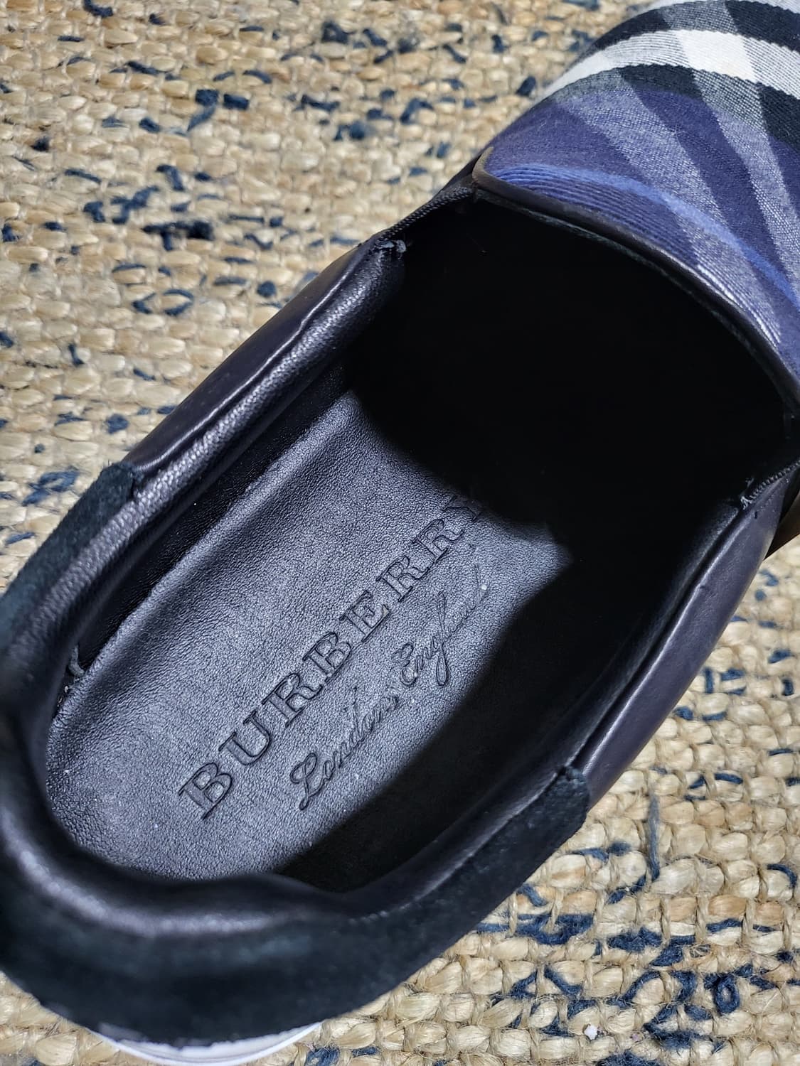 버버리 남성 체크 슬립온 상품이미지6