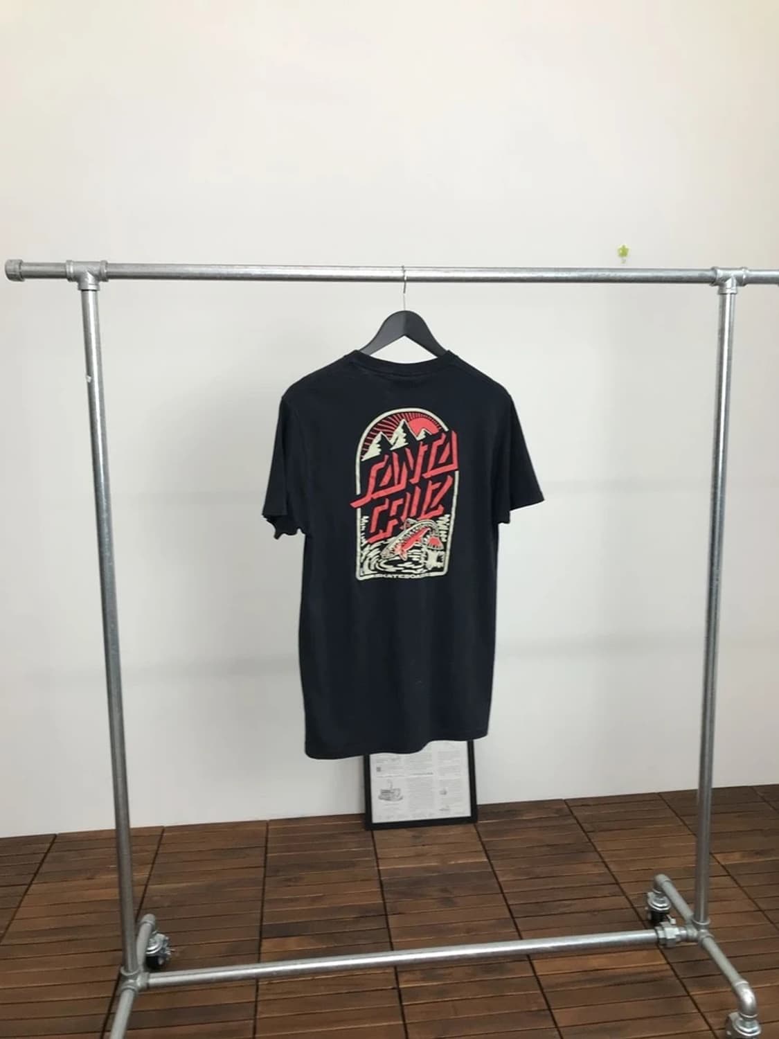 Santa Cruz Back Graphic Skate Tee 상품이미지4