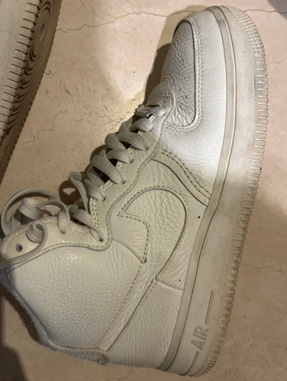 나이키 에어포스 1 하이탑 240 상품이미지4