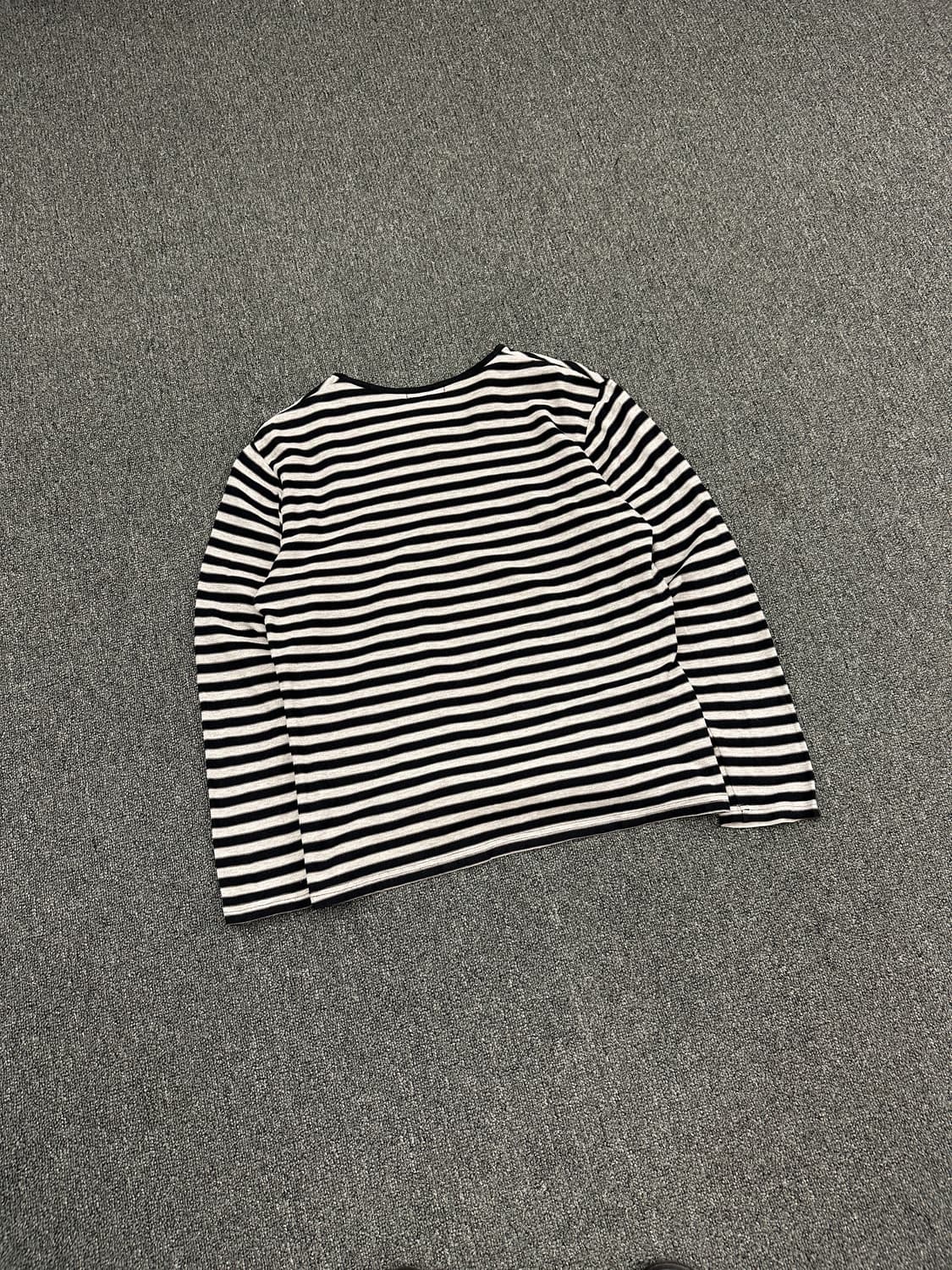 M) 버버리 런던 스트라이프 롱슬리브 긴팔티셔츠 상품이미지2