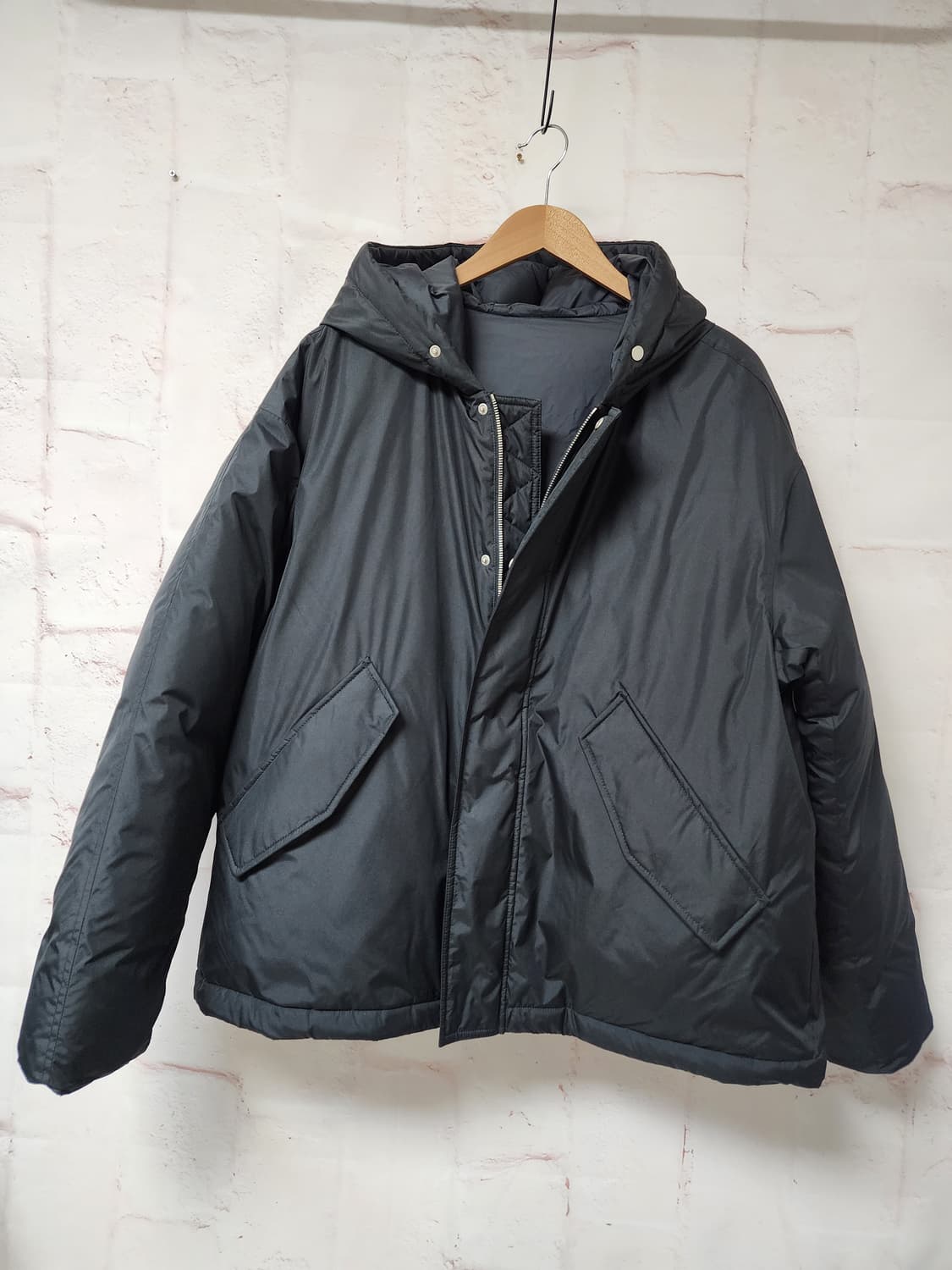 TNGT 블랙 패딩 점퍼 상품이미지2