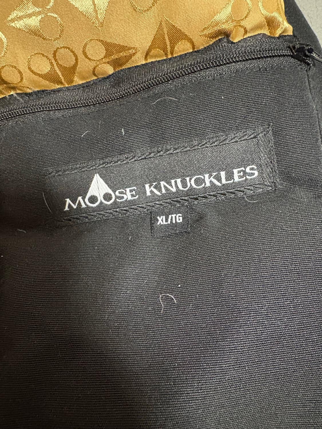 무스너클 금장 패딩 XL 상품이미지5