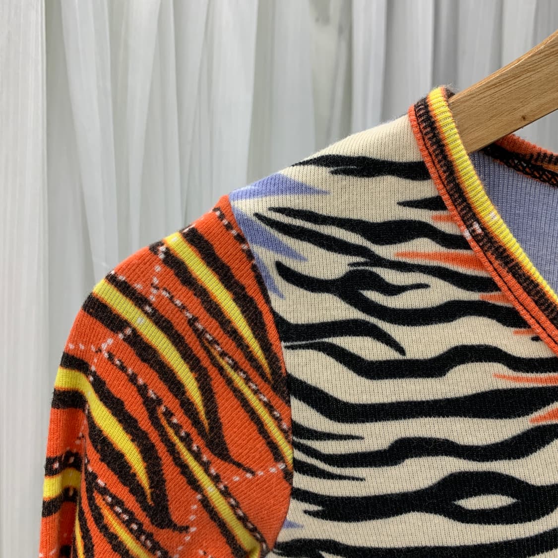 비씨비지막스아즈리아 애니멀 프린트 슬림 티셔츠 1713 상품이미지2