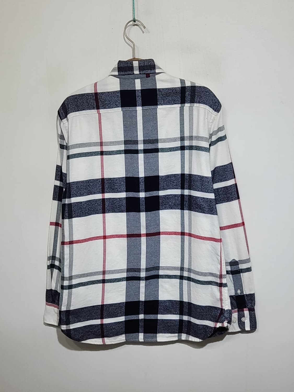 (95) 헤지스 남방 체크 셔츠 기본로고 캐주얼  상품이미지7