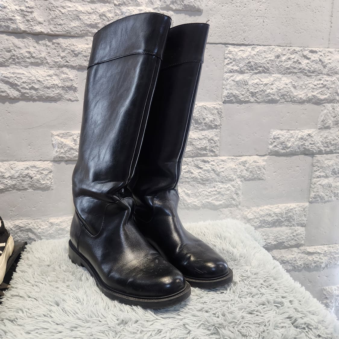 자라 ZARA 블랙 레더 롱부츠 | 미니멀 시크 정석핏 상품이미지2