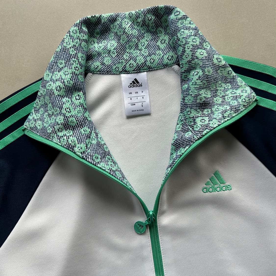 [S]아디다스 화이트 민트 트랙탑 져지 상품이미지5