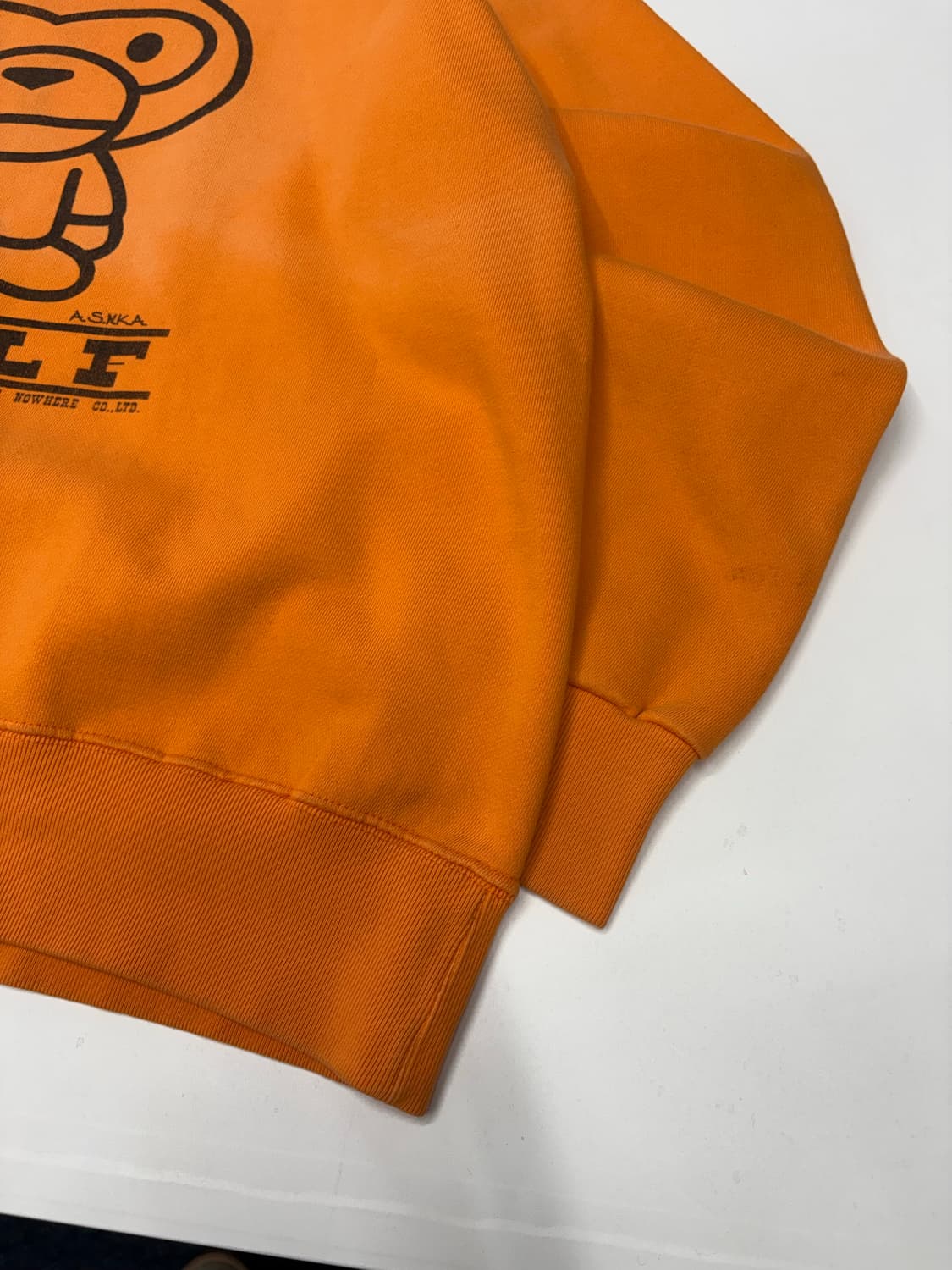 에이프 00s 마일로 오렌 스웻셔츠 상품이미지3