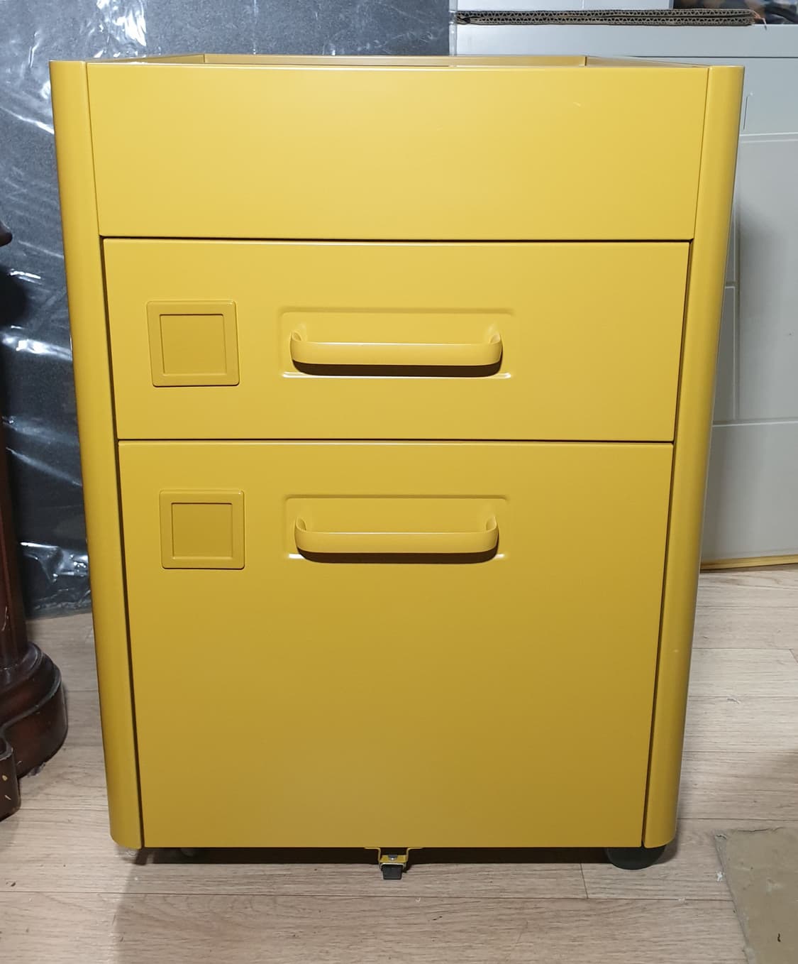 이케아 IKEA 이도센 고급 이동식 철제서랍장(다크그레이 or 옐로우) 상품이미지8